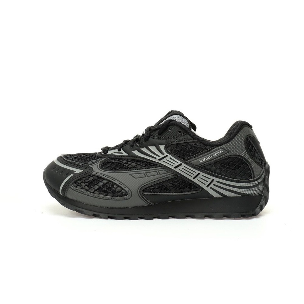 Balenciaga Men's Black and Gray Sneakers